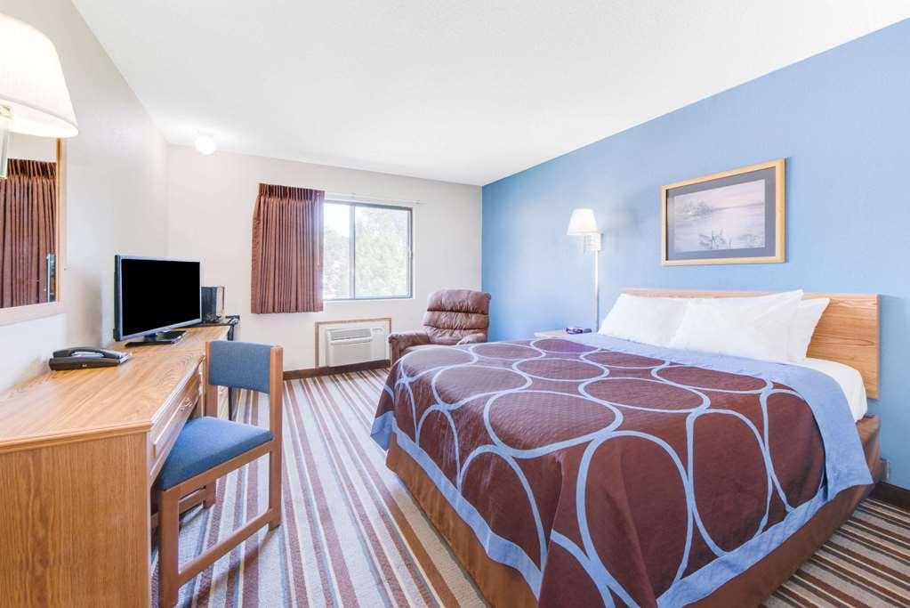 Hotel Super 8 By Wyndham Burlington Chambre photo