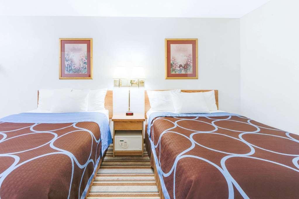 Hotel Super 8 By Wyndham Burlington Chambre photo