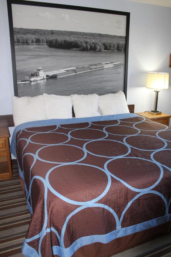 Hotel Super 8 By Wyndham Burlington Extérieur photo